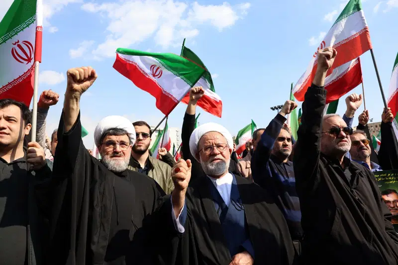 Iranians Vow To ‘Resist Until The End’ At Guards Naval Chief’s Funeral