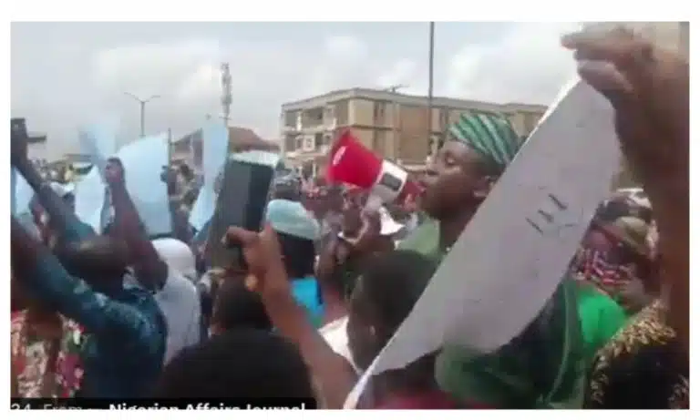 Protest Rocks APC Secretariat As Adelabu’s Supporters Demand Direct Primary