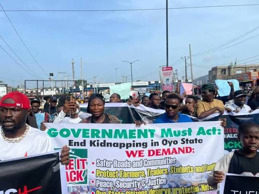 NUT Stages Protest in Lagos Over Oyo School Kidnappings [VIDEO]