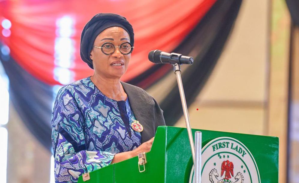 If My Husband Is Re-elected, I Will Be Wearing Buba And Wrapper Made From Akwete - Remi Tinubu