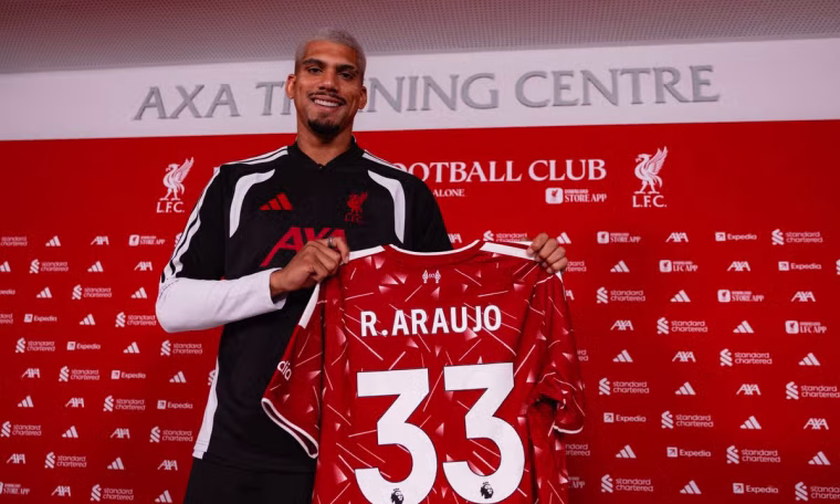 Transfer: Liverpool Sign Barcelona Defender Ronald Araujo
