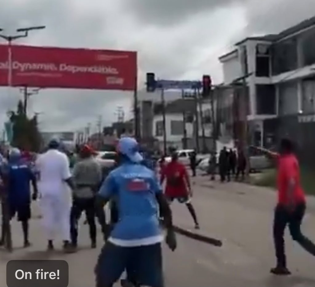 NDC Members Repel Alleged Thugs Attack During Obi-Kwankwaso March In Warri 