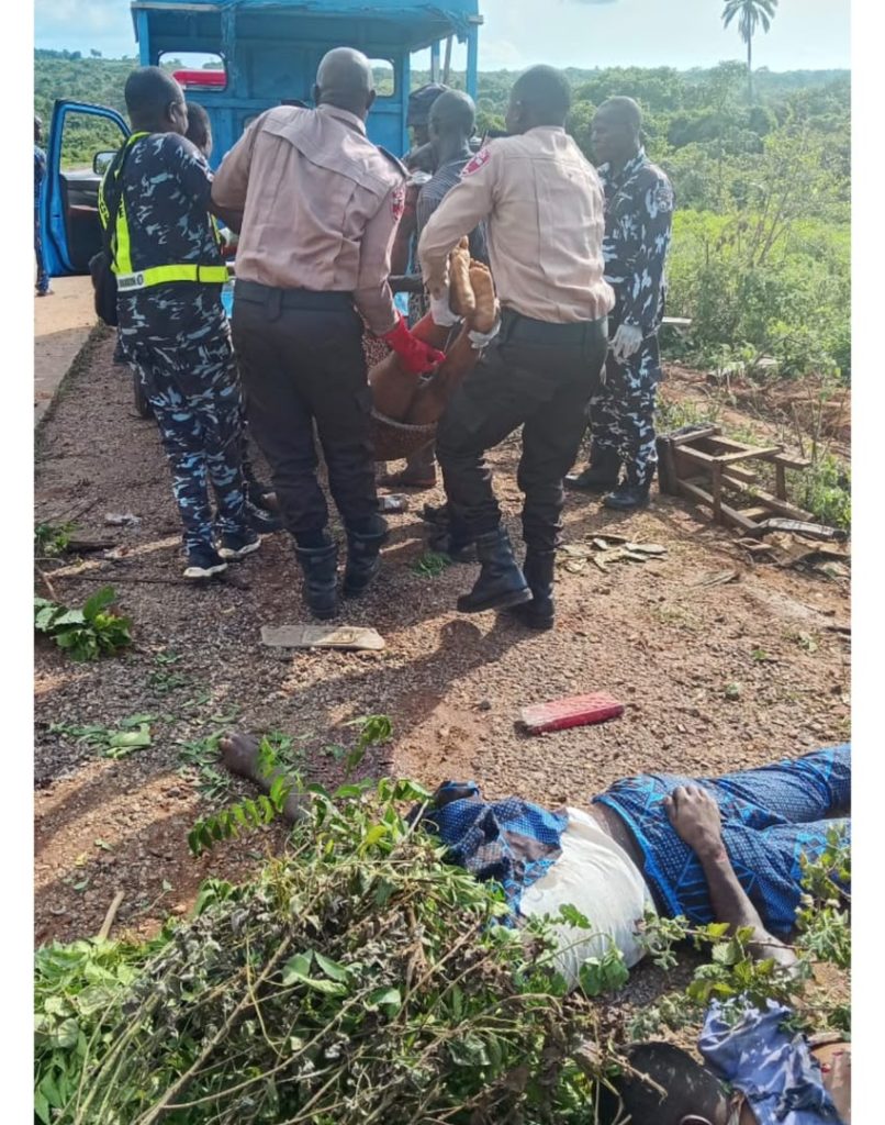 Six K!lled, Two Injured As Truck Collides With Commercial Bus In Kogi