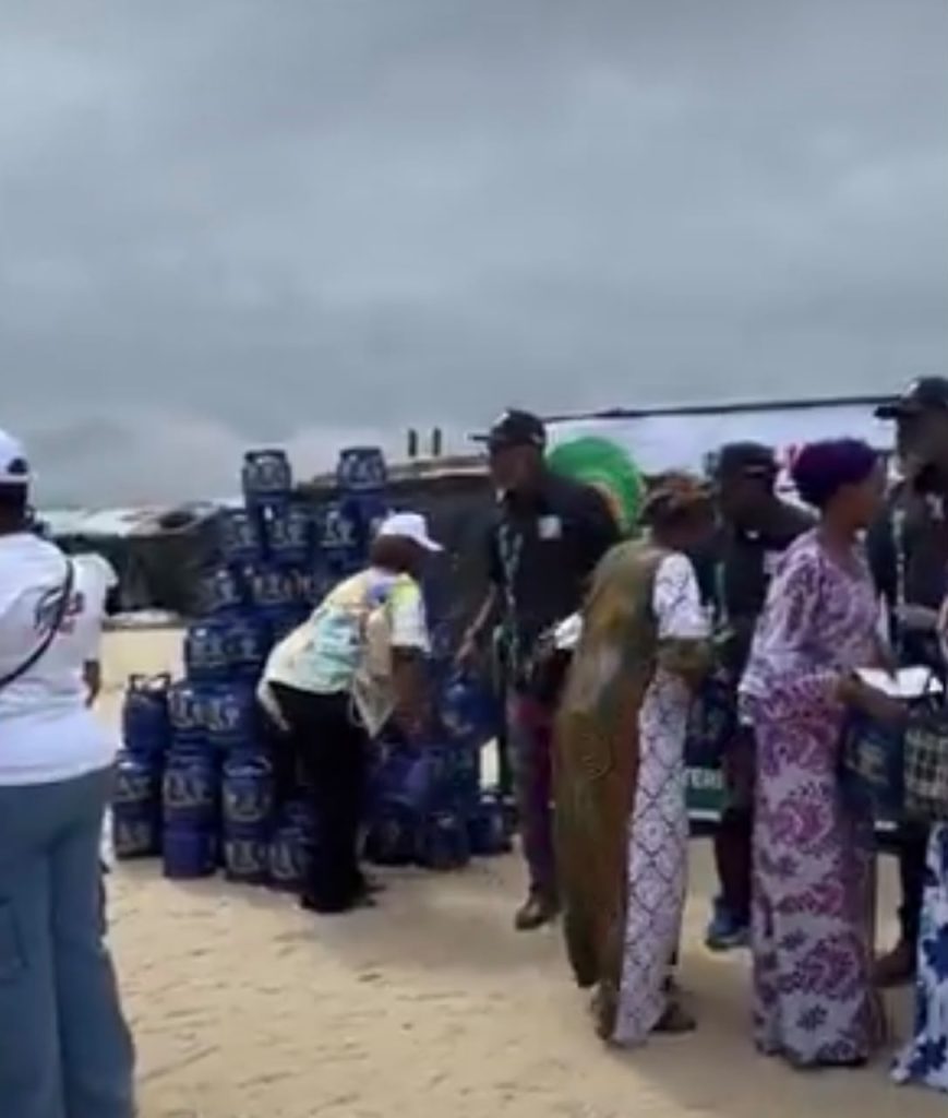 Oluremi Tinubu @66: 500 Women Receive Gas Cylinders In Birthday Celebration