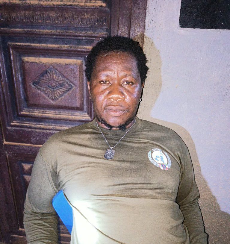 PHOTOS: Troops Arrest Bar Owner, Recover Five Guns In Anambra Arms Racketeering Investigation