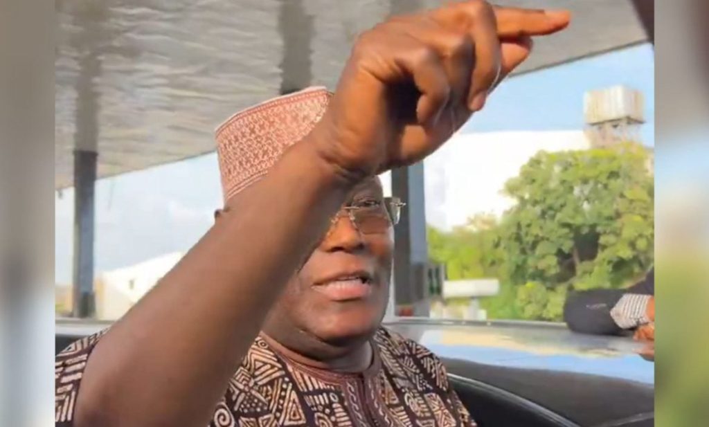 We Will Bring Back Fuel Subsidy – Atiku, Amaechi Storm Petrol Station