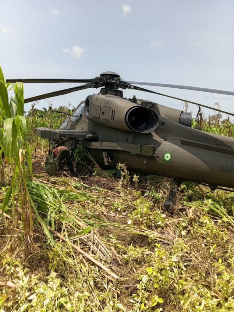 BREAKING: Nigerian Air Force Helicopter Makes Emergency Landing In Makurdi