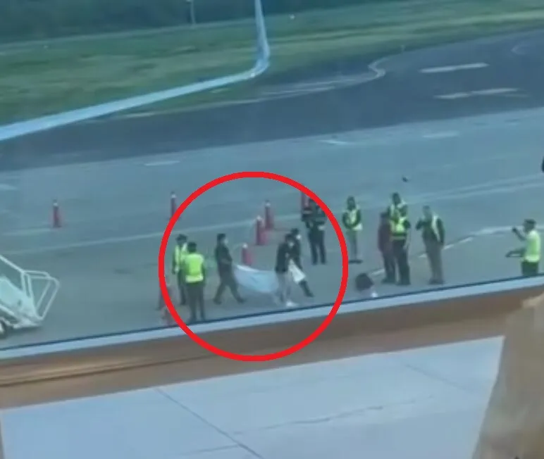 28-Year-Old Woman Found Dead In Her Seat After Four-hour Flight To Mexico 